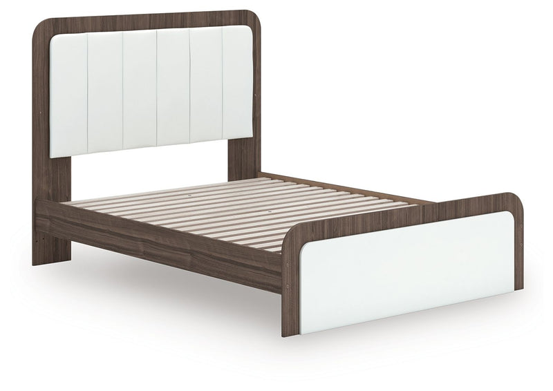 Kendanport - Upholstered Bed