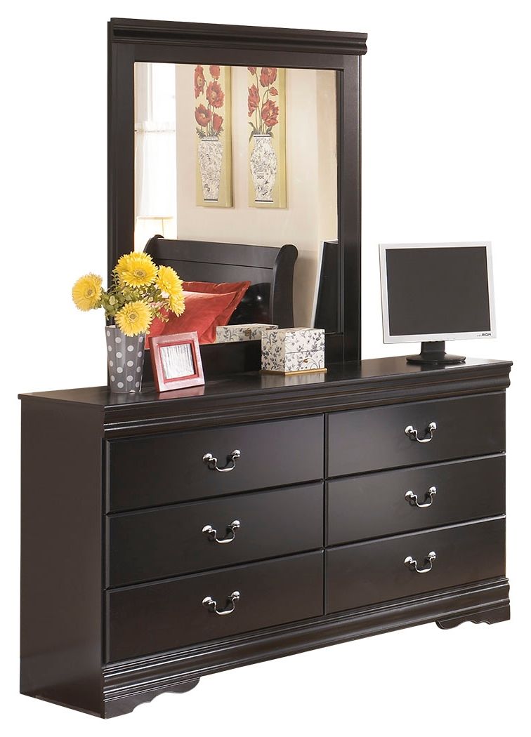 Huey Vineyard - Dresser, Mirror - Black