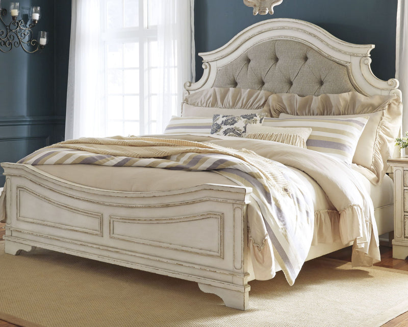 Realyn - Panel Bedroom Set