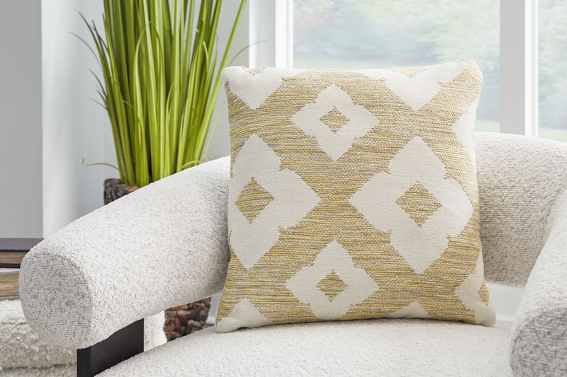 Brockner Next-Gen Nuvella - Pillow